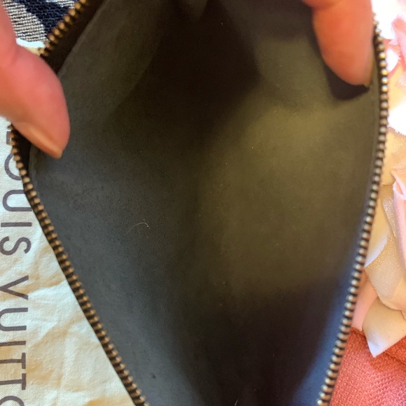 Louis Vuitton epic pochette. - Picture 5 of 6